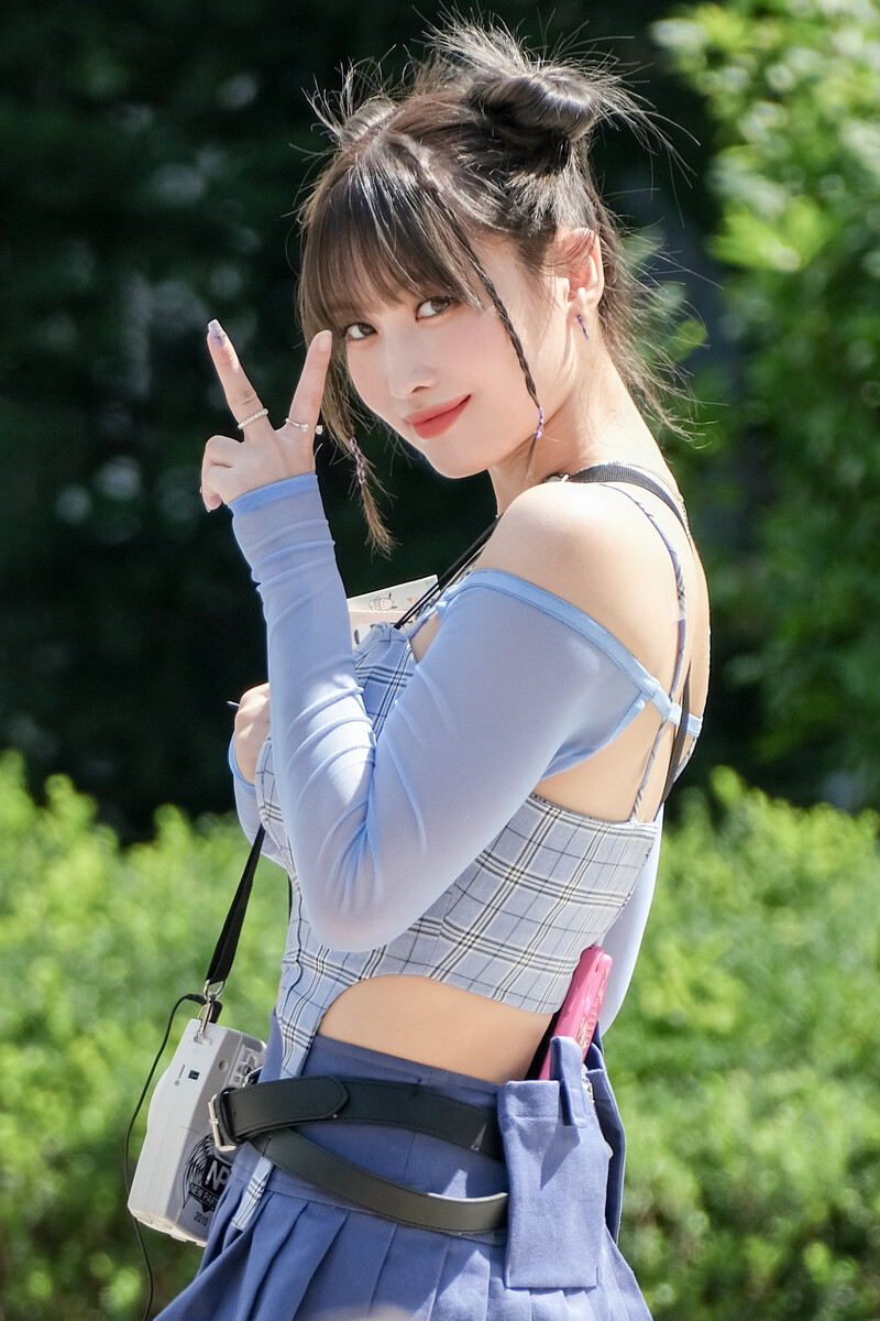 220903 TWICE Momo - Mini Fan Meeting documents 4