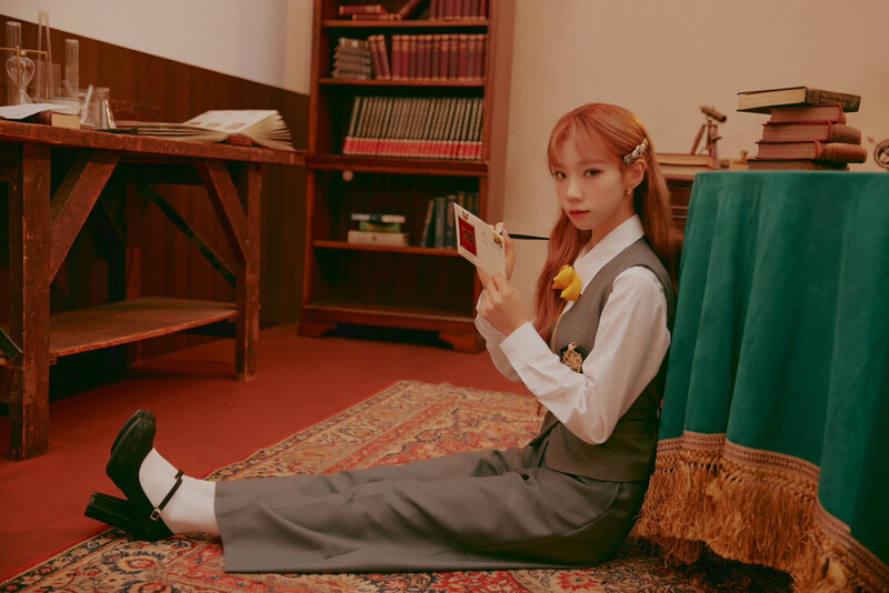 WJSN for Universe 'Replay Wjsn - Save Me, Save You' Photoshoot 2022 documents 9