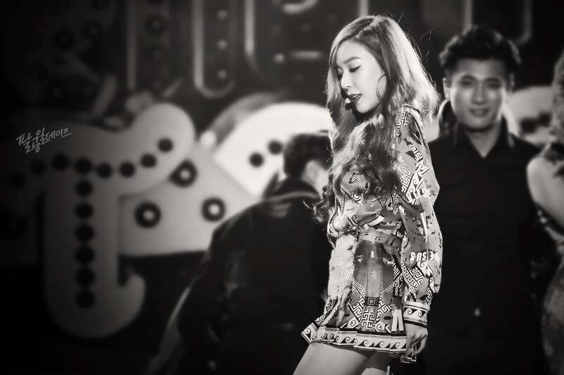 140927 Girls' Generation-TTS Tiffany at Incheon Sky Festival documents 1