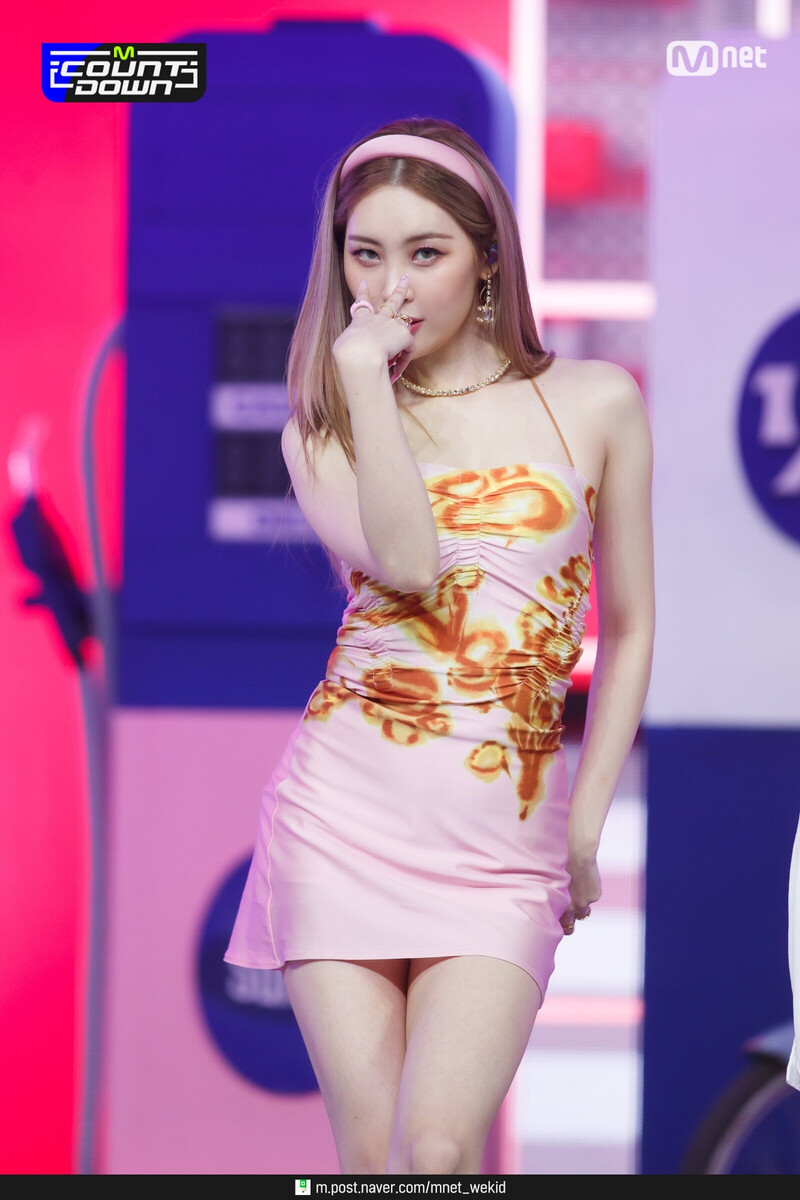 210812 Sunmi - 'SUNNY' + "You can't sit with us' at M Countdown documents 23