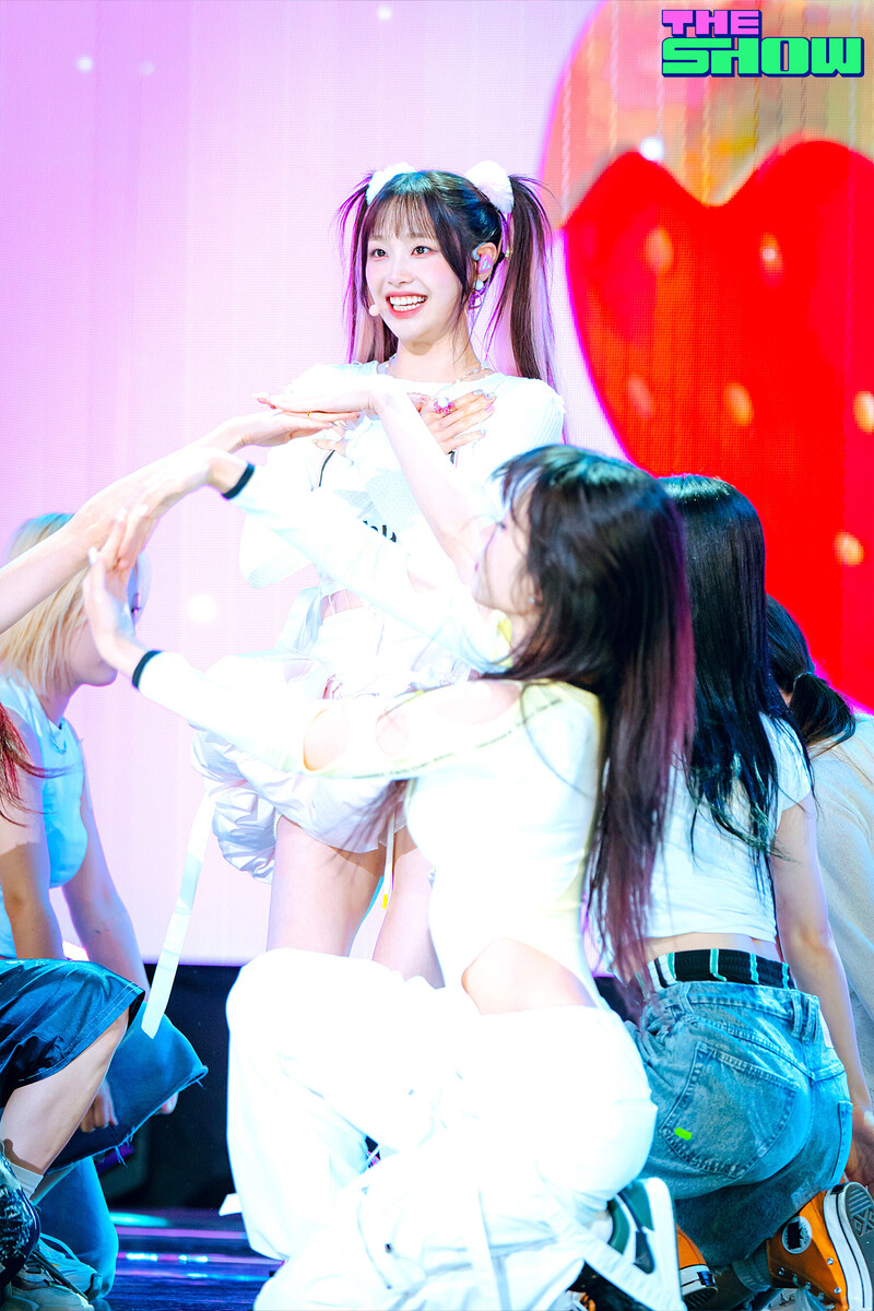 240702 Chuu - 'Strawberry Rush' at The Show documents 9