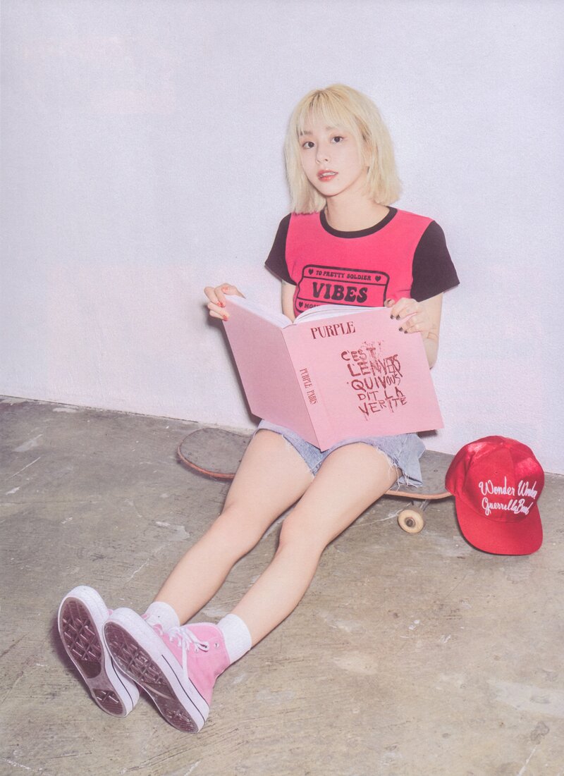 TWICE's Chaeyoung for OhBoy! Magazine Issue 111 (Scans) documents 5