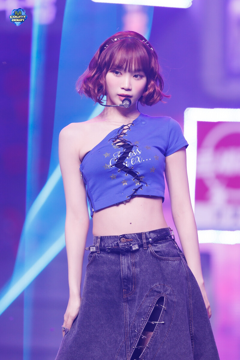 240905 LE SSERAFIM Chaewon - 'CRAZY' + '1-800-hot-n-fun' at M COUNTDOWN documents 11