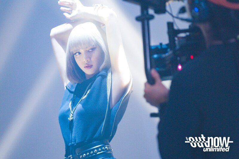 210915 MUPLY Twitter Update - Lisa's Live Performance Stage Behind documents 4