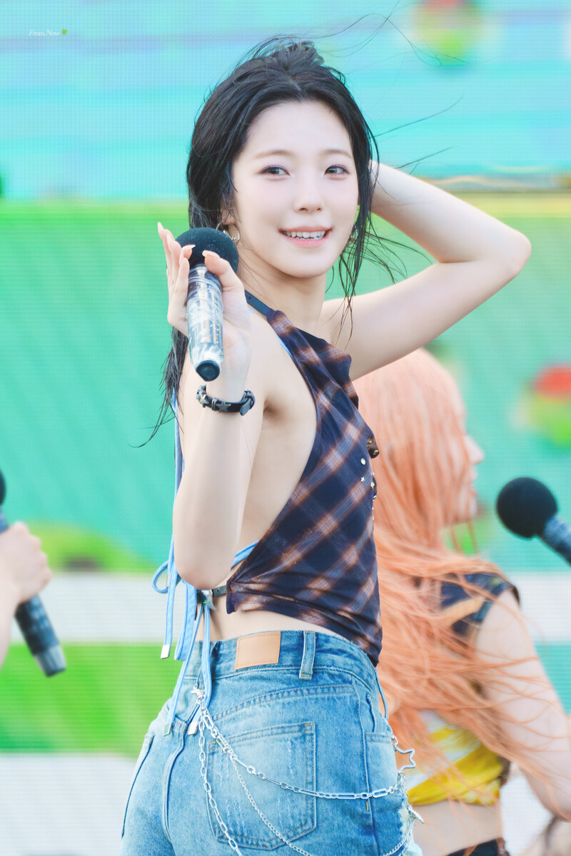 240727 fromis_9 Jiheon at Waterbomb Festival 2024 in Busan documents 1