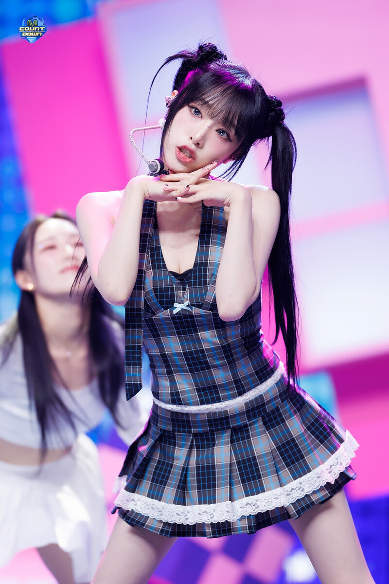 241003 YENA - 'Sugar' + 'NEMONEMO' at M Countdown documents 11