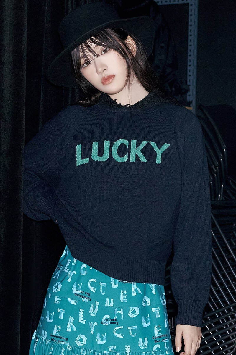 IVE'S YUJIN for LUCKY CHOUETTE "After the Show" Winter Collection documents 11