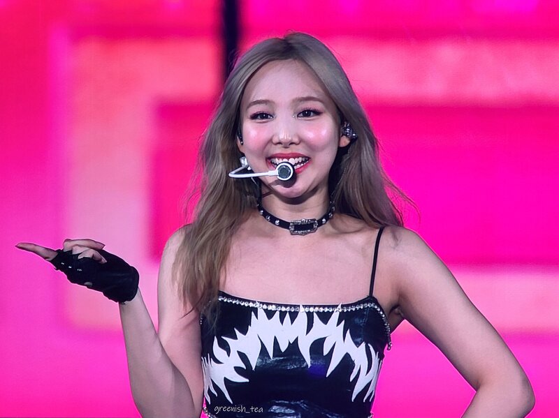 220514 TWICE Nayeon - 4th World Tour ‘Ⅲ’ Encore in Los Angeles Day 1 documents 13