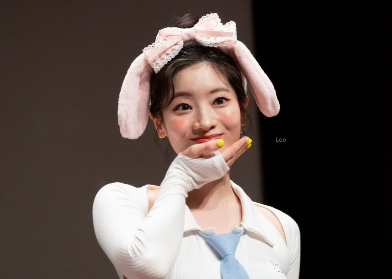 220903 TWICE Dahyun - Fansign Event documents 6