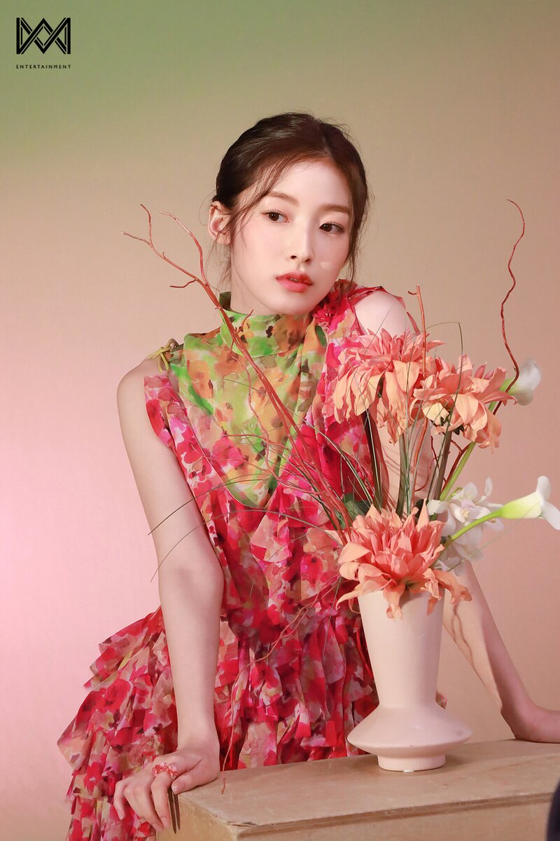 230216 WM Naver Post - OH MY GIRL Arin - Singles Magazine Photoshoot documents 19