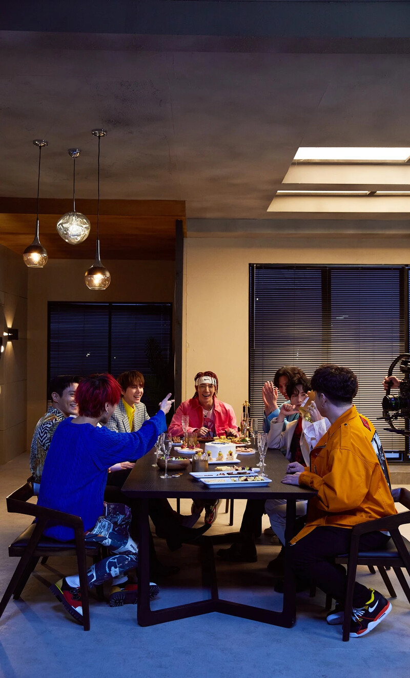 210317 SMTOWN Naver Update - Super Junior's "House Party" M/V Behind documents 5