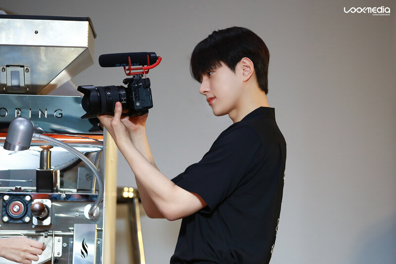 240104 - Naver - Kim Myungsoo Melody MV Behind Photos documents 1