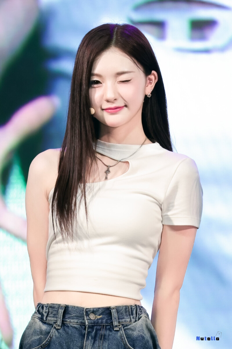 240907 tripleS Yeonji at Nonsan Festival documents 2