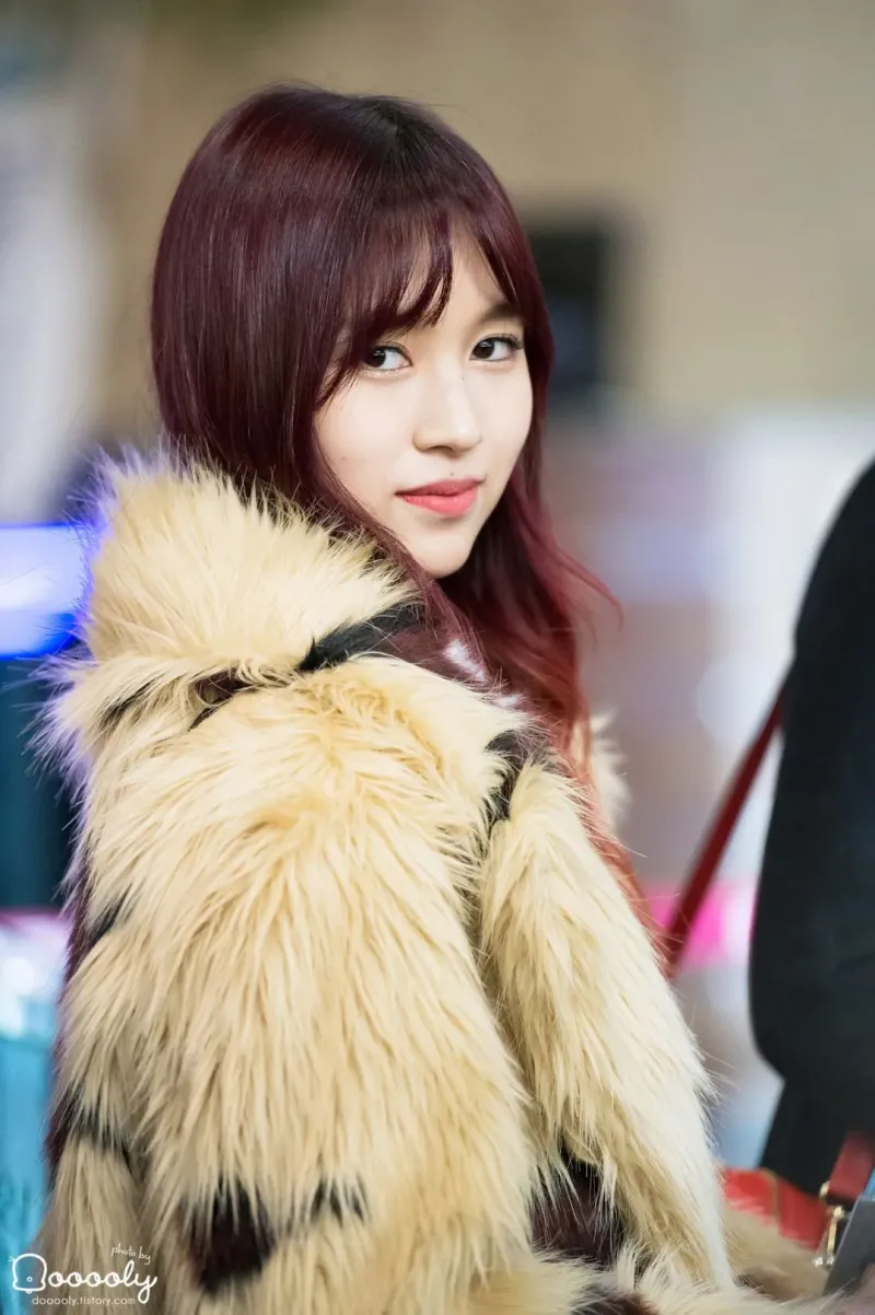 TwiceMina5.jpg