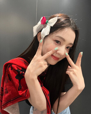 230505 Red Velvet Irene Instagram Update