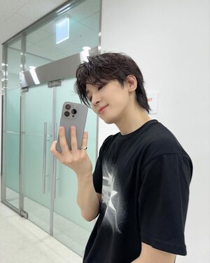 240501 SEVENTEEN Wonwoo Instagram Update
