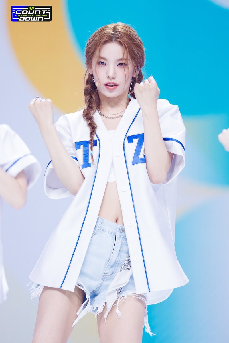 230803 - ITZY 'None of My Business' at M COUNTDOWN documents 30