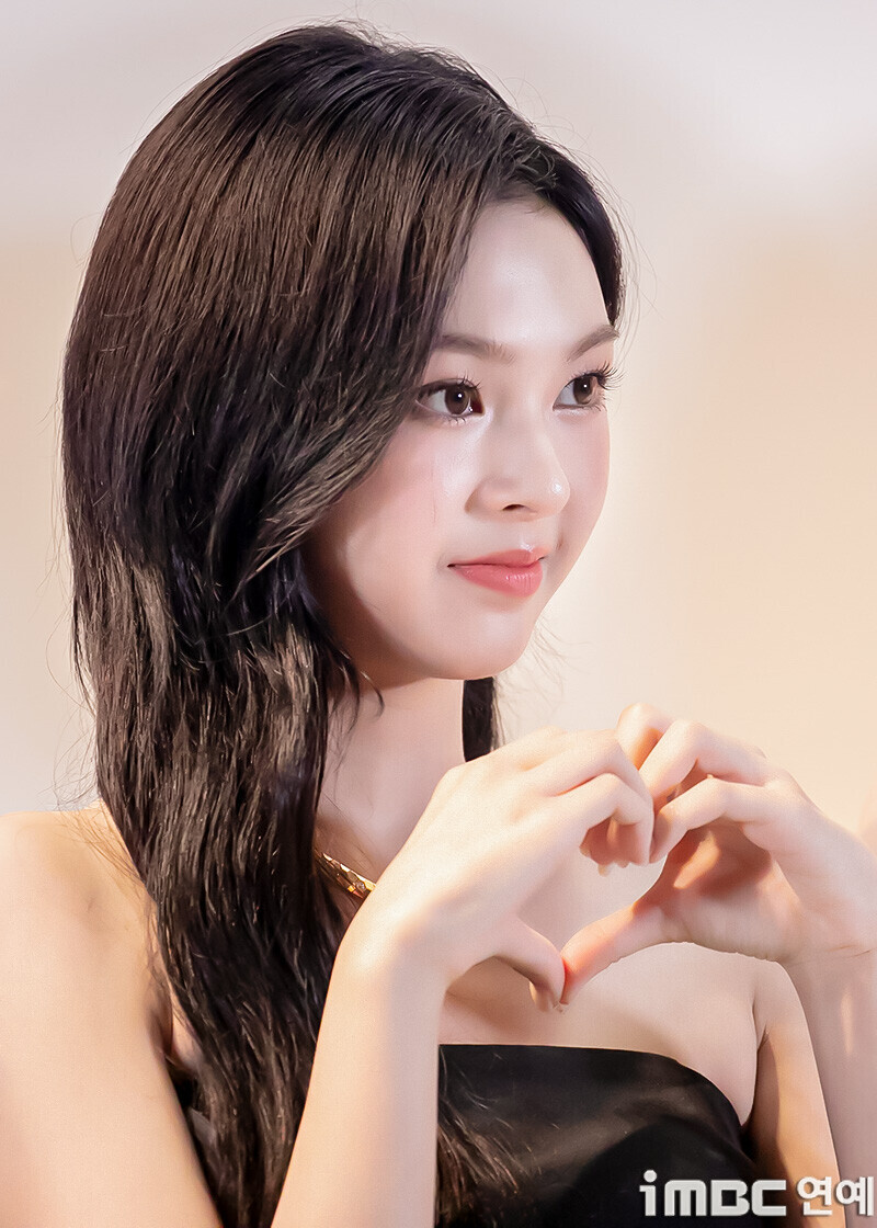 240904 BABYMONSTER Chiquita - CHAUMET Event documents 7