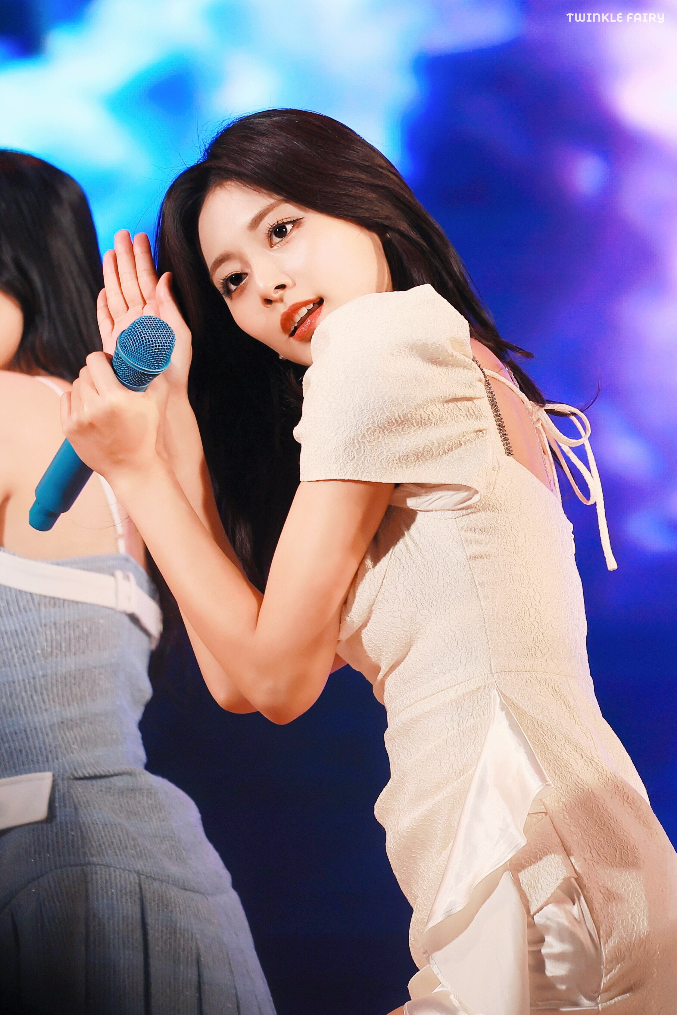 231014 TWICE Tzuyu - Lotte Duty Free All Night Party | kpopping