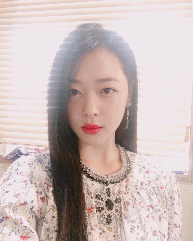 170627 Sulli Instagram Update | Kpopping