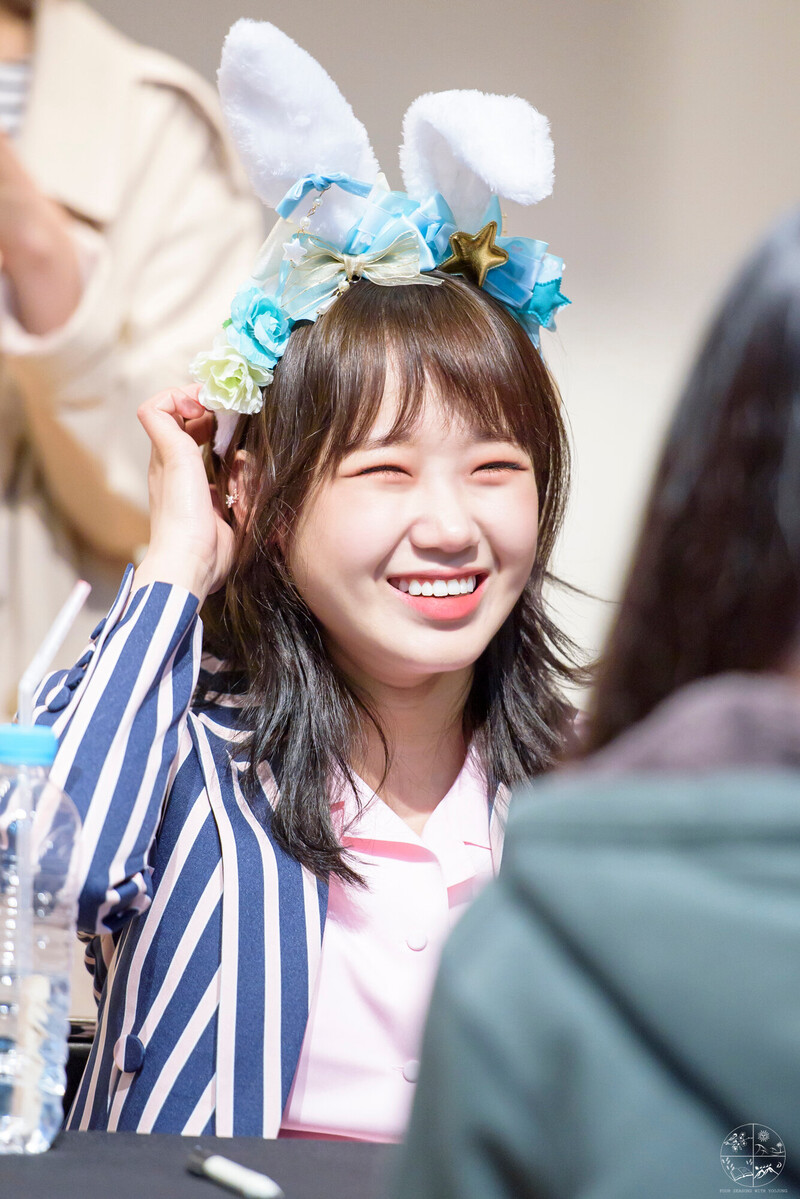 180401 Weki Meki Yoojung at Songpa & Jungu 'Lucky' Fansigns documents 6