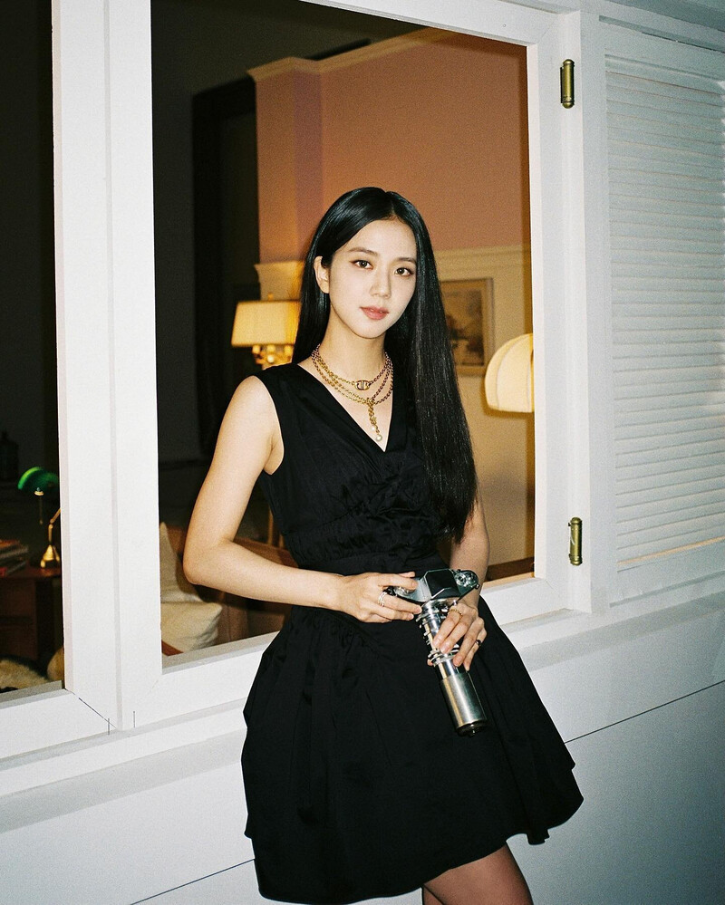 210801 - JISOO Instagram Update documents 7