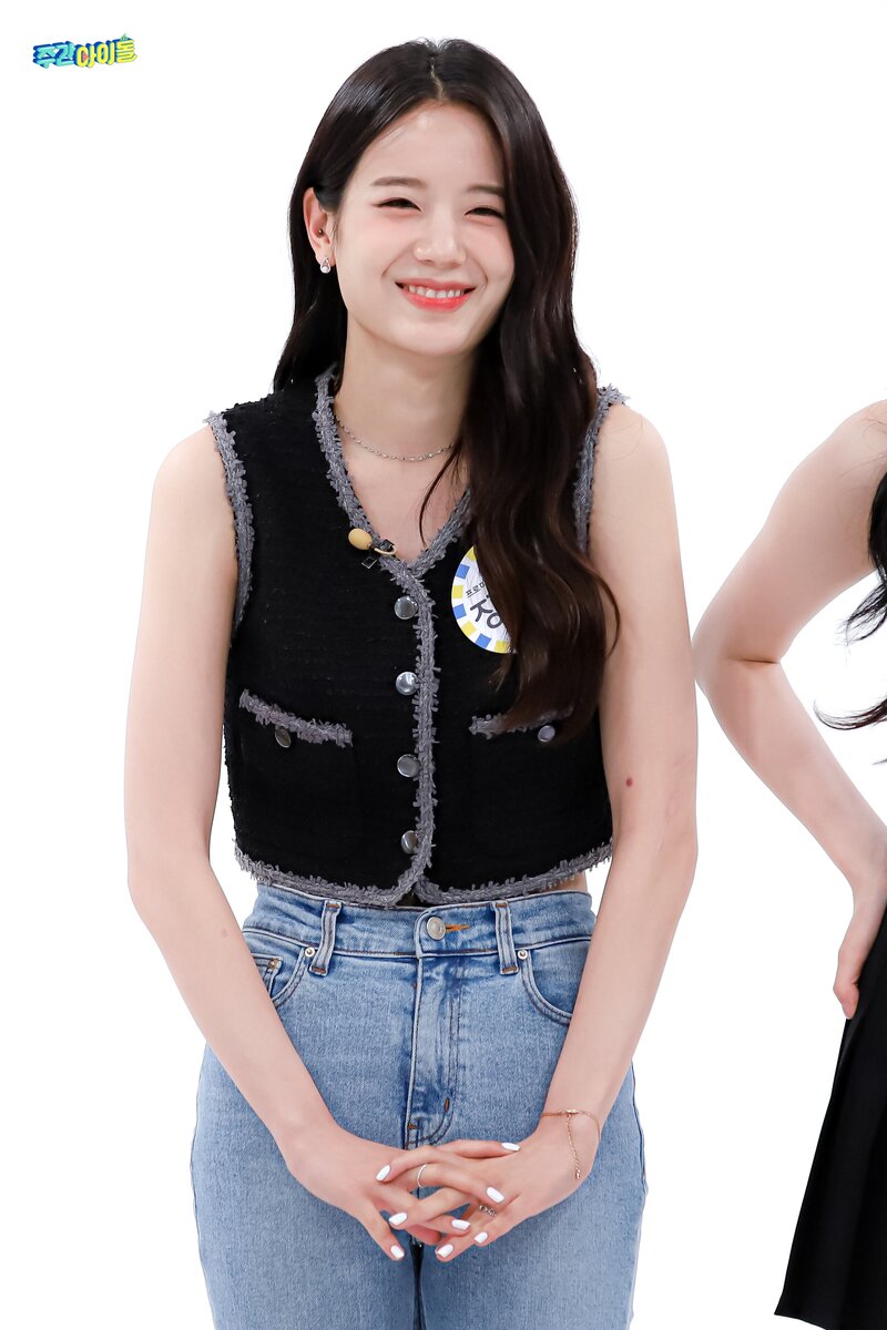 220628 MBC Naver - fromis_9 at Weekly Idol documents 10