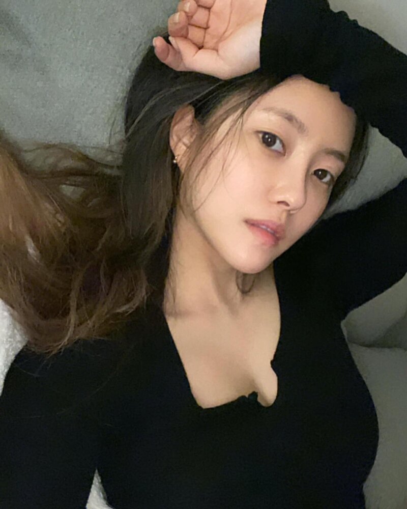 220720 T-ara Hyomin Instagram update documents 1