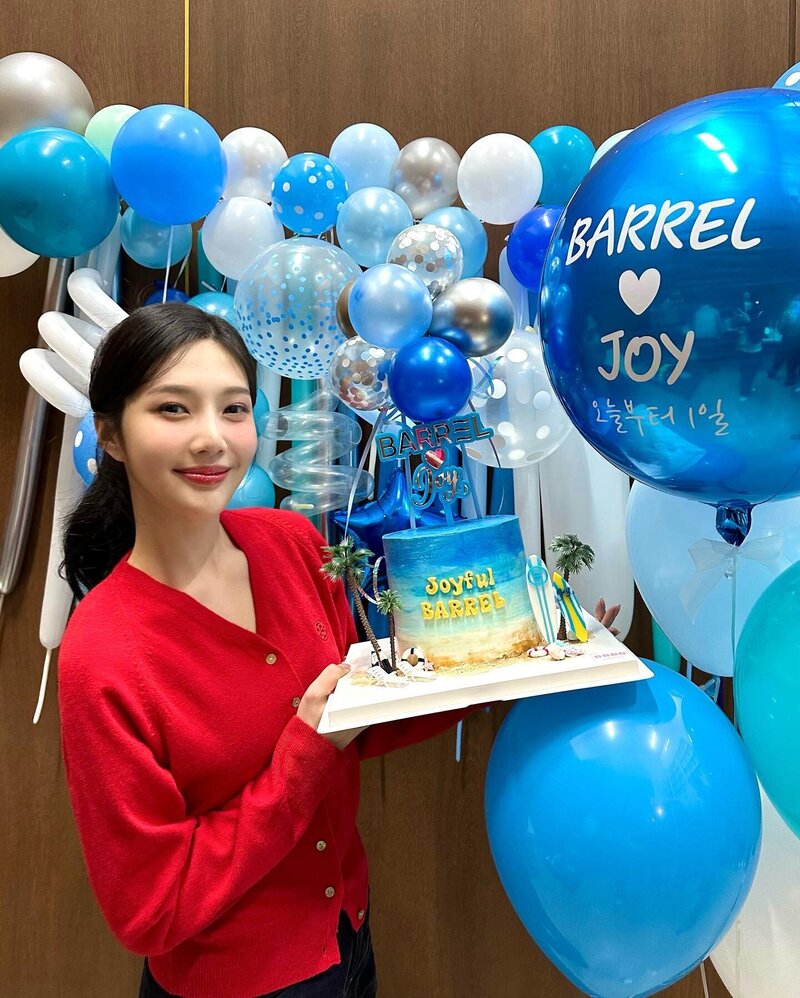230326 Red Velvet Joy Instagram Update documents 1