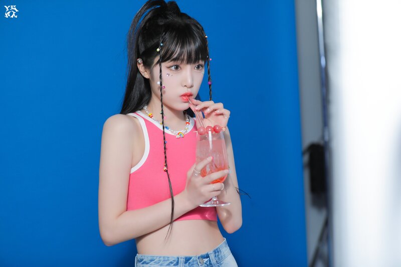230809 Yuehua Entertainment Naver Update - YENA - lilybyred Behind The Scenes #5 documents 1