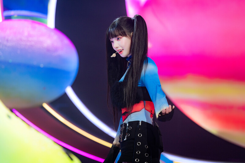 240519 aespa Karina - 'Supernova' at Inkigayo documents 11