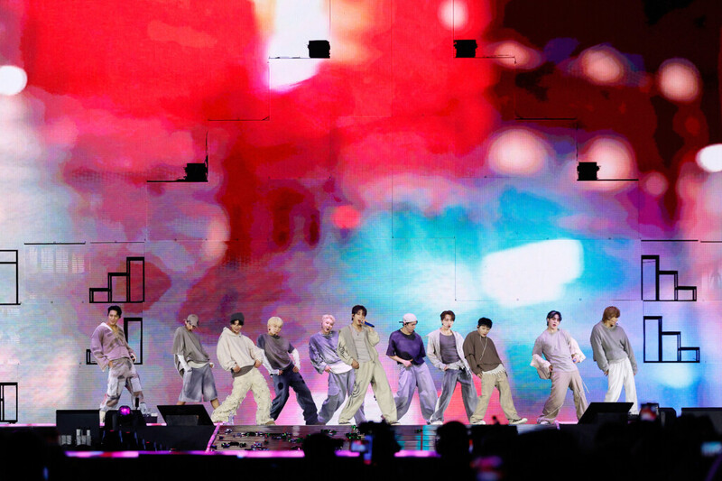 241013 SEVENTEEN - SEVENTEEN [RIGHT HERE] WORLD TOUR in Goyang documents 4