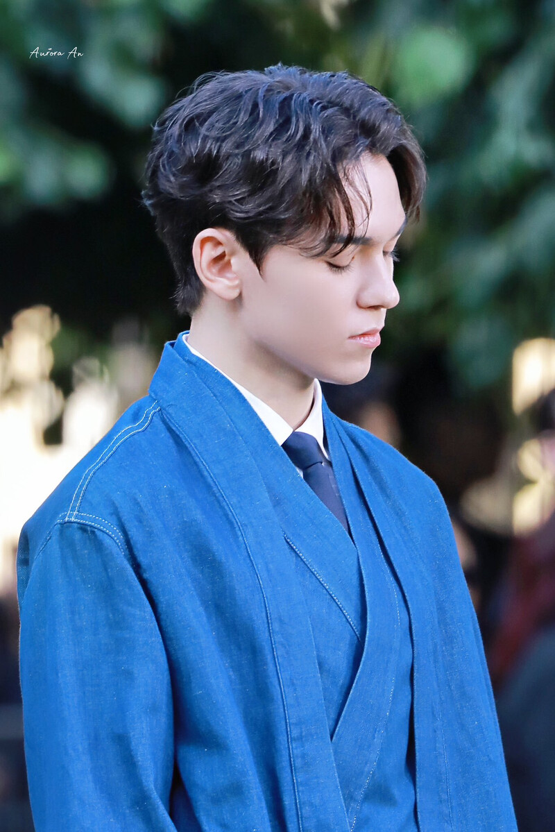 240620 SEVENTEEN Vernon - Paris Fashion Week KENZO documents 5