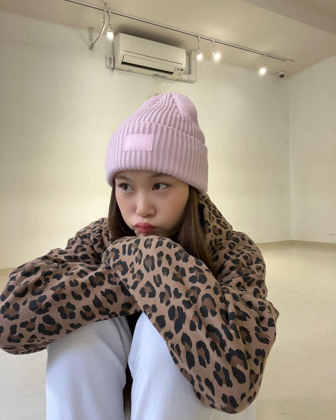 220429 - Miyu's Instagram Update | kpopping
