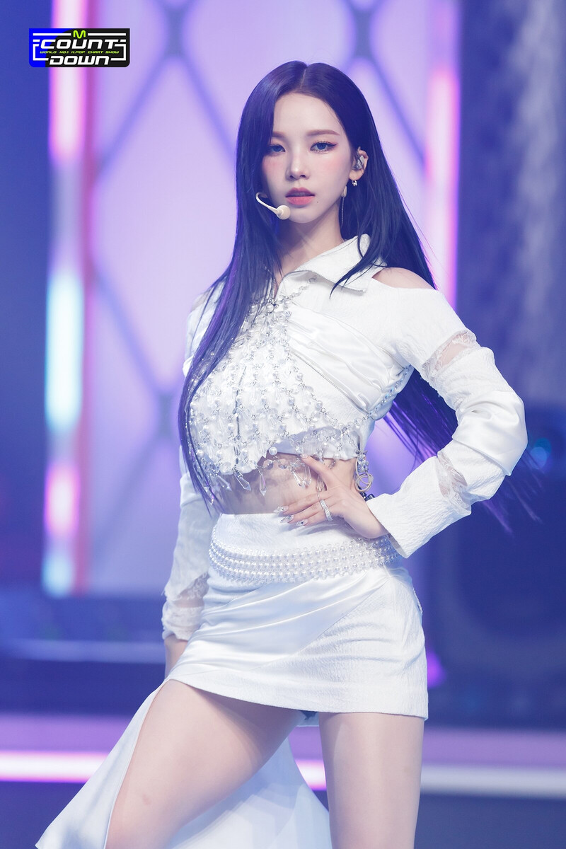 220714 aespa - 'Girls' at M Countdown documents 10