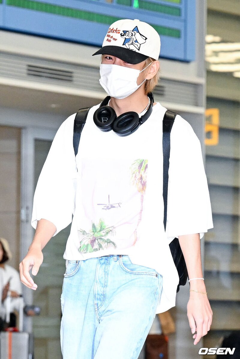 230616 BTS V - Incheon International Airport Arrival documents 7
