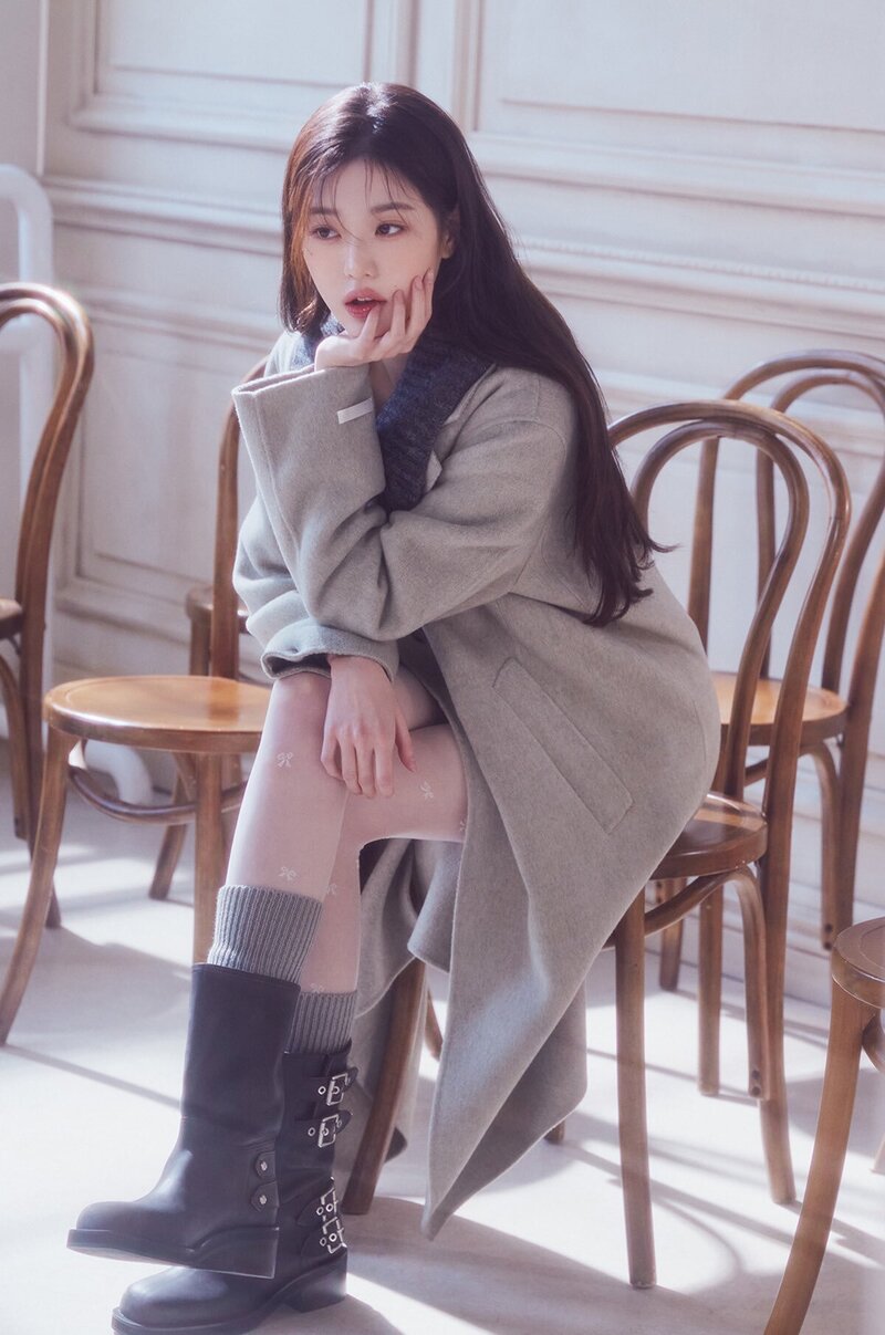 230927 SJSJ and Jang Wonyoung's Winter 23 Campaign documents 4