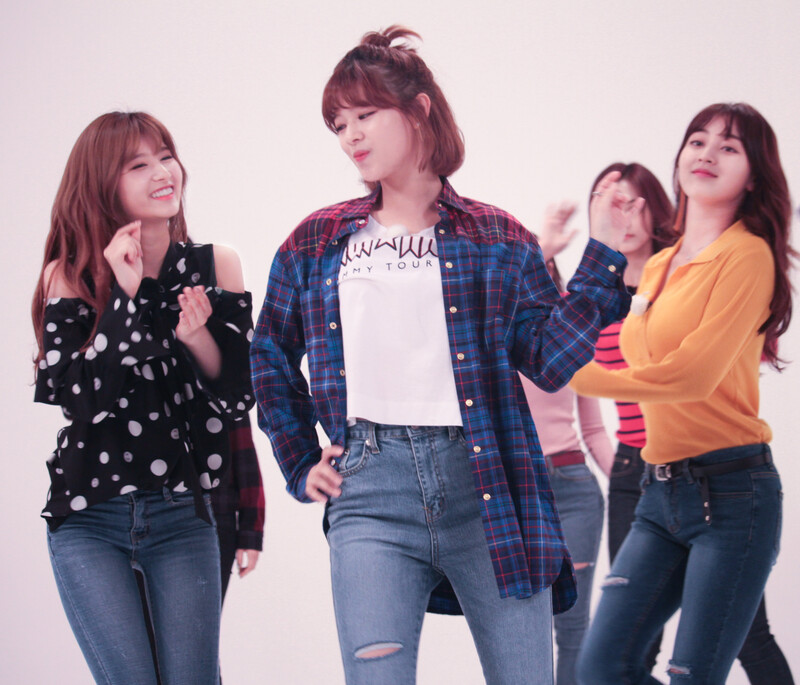 171101 MBC Naver Post - Twice at Weekly Idol documents 3