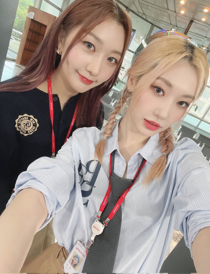 220919 SECRET NUMBER Twitter Update - Minji & Jinny documents 2