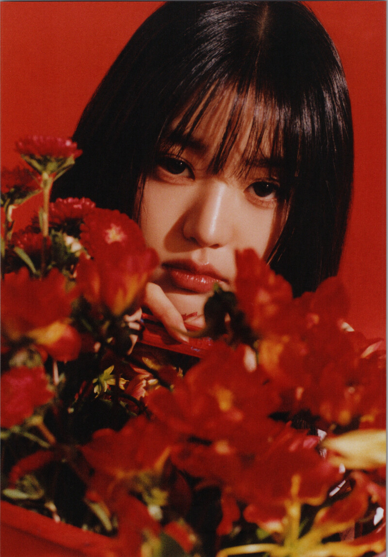 IVE - Mini Album 'I'VE MINE' (Scans) documents 14