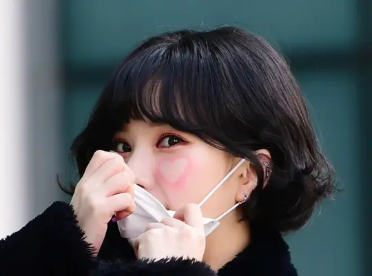 220210 VIVIZ Eunha - SBS PowerFM Cultwo Show Commute | Kpopping