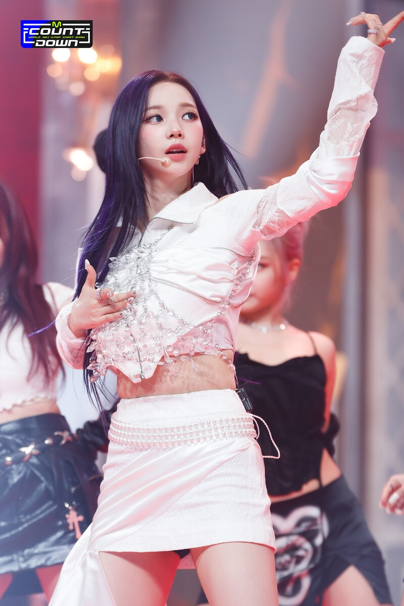 220714 aespa - 'Girls' at M Countdown documents 21