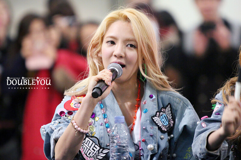 130126 Girls' Generation Hyoyeon at Yeongdon Times Square fansign event documents 14