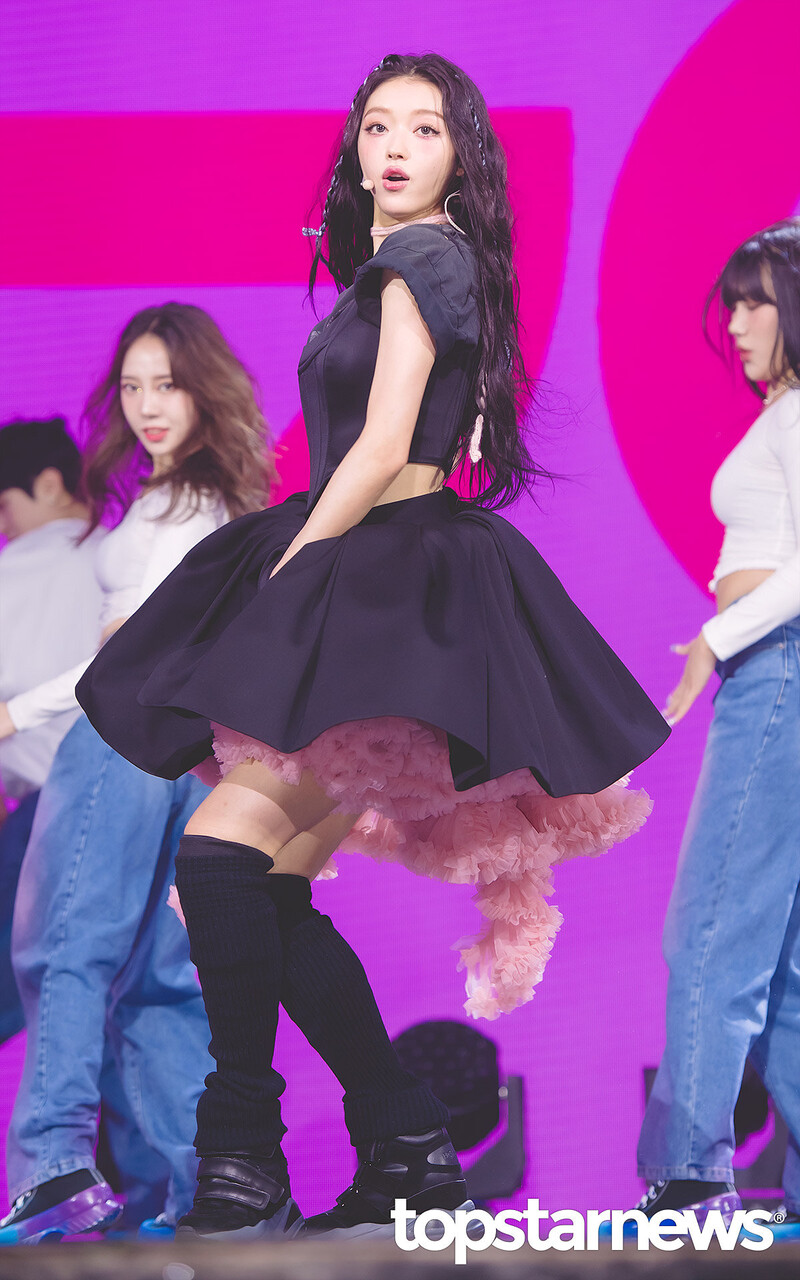 221114 OH MY GIRL Yooa 'SELFISH' Comeback Showcase documents 2