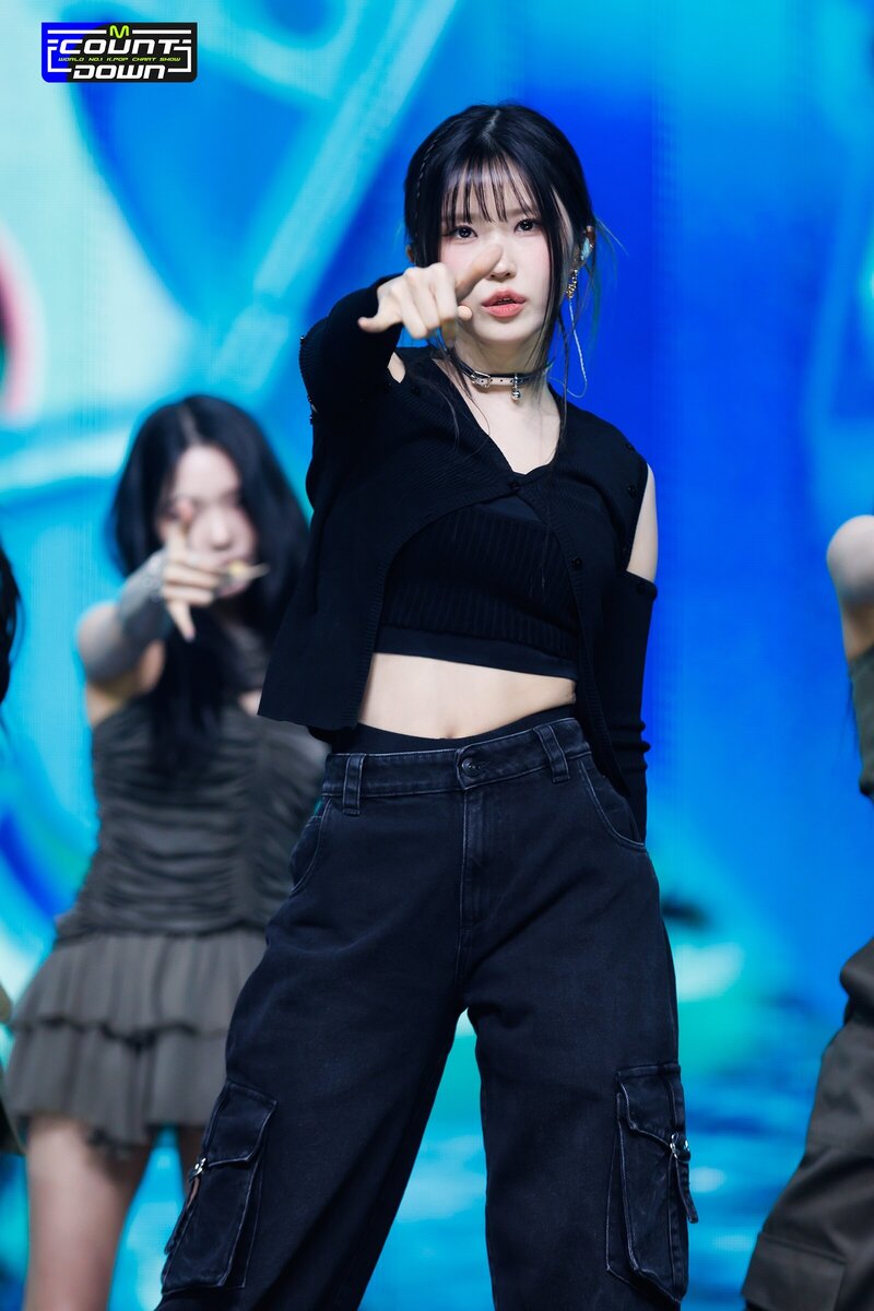 230608 fromis_9 Hayoung - '#menow' at M COUNTDOWN documents 5