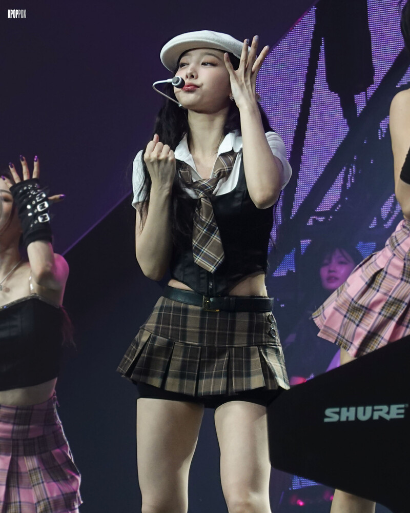 230613 TWICE Nayeon - ‘Ready To Be’ World Tour in Oakland Day 2 documents 2