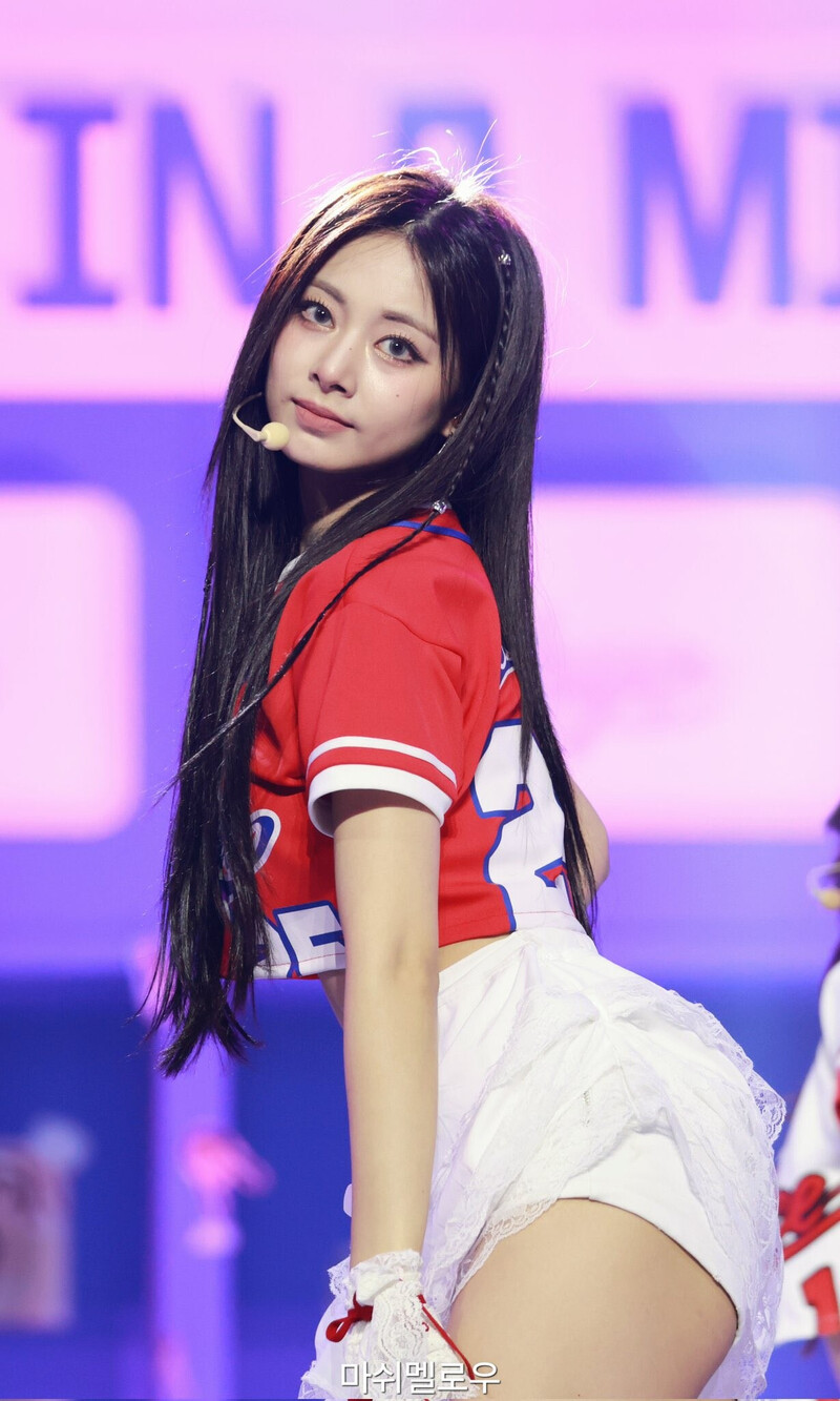 241020 Tzuyu at TWICE HOME9ROUND 9th Anniversary Fanmeeting documents 2