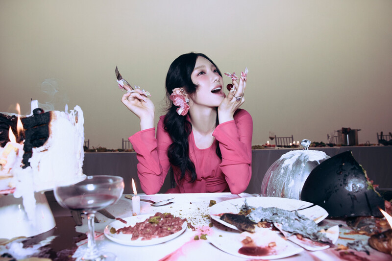 TAEYEON - Single 'Heaven' Concept Photo documents 11