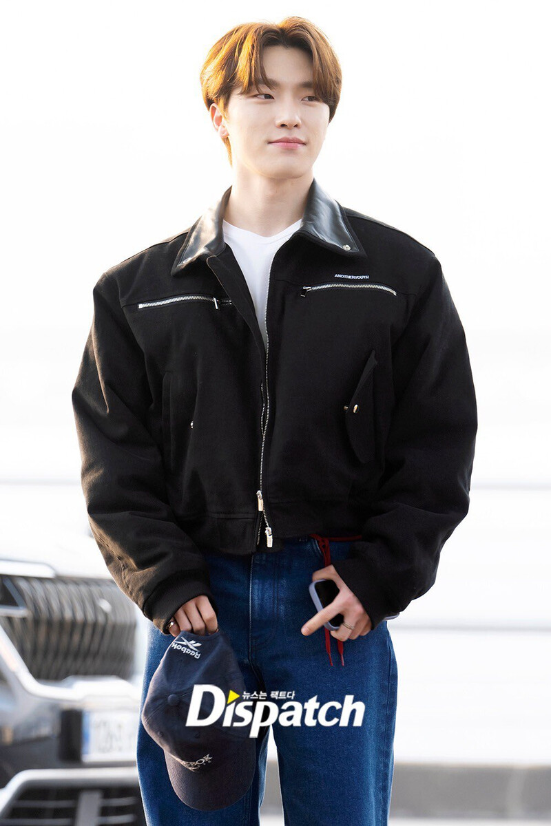 230206 SEVENTEEN Dino at Incheon International Airport documents 2