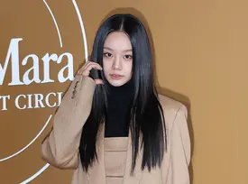 241030 LEE HYERI at The MaxMara Jacket Circle Photo Call